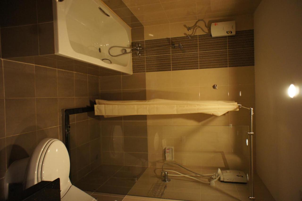 D Apartment Паттая Екстер'єр фото