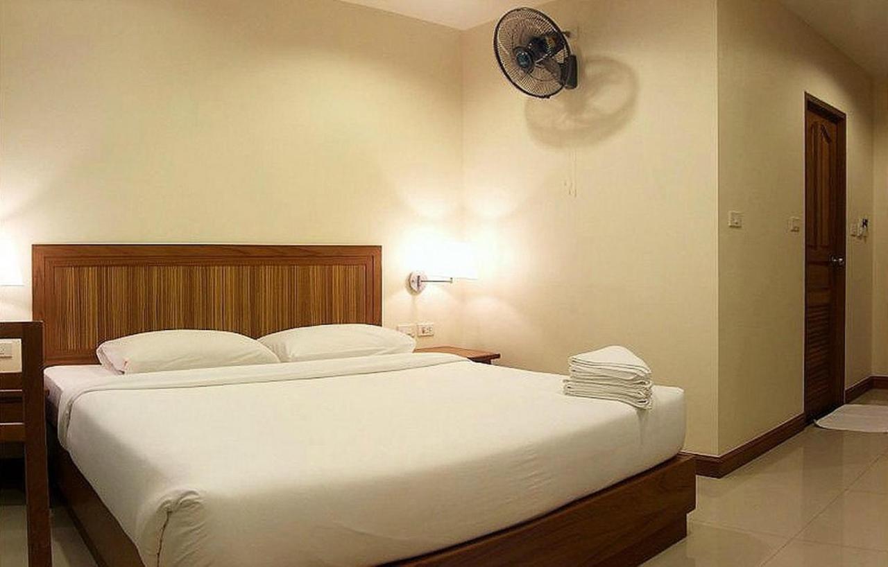 D Apartment Паттая Екстер'єр фото