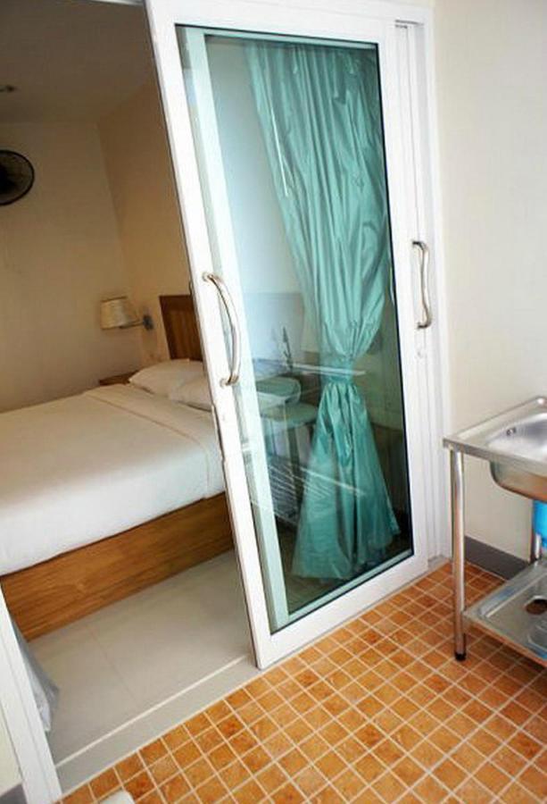 D Apartment Паттая Екстер'єр фото